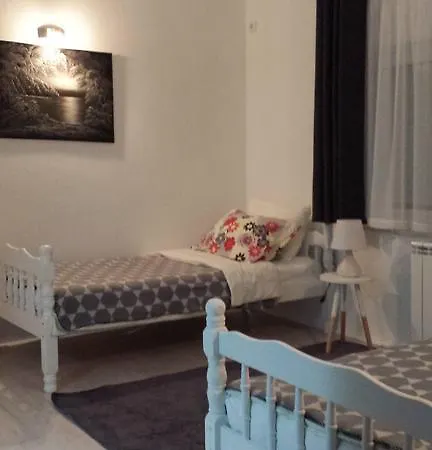 Peaceful Pines Apartment